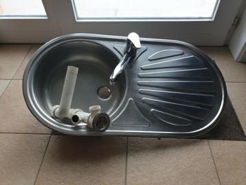 Spoelbak beschikbaar voor biedingen