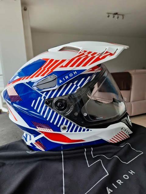 Casque Airoh Commander, Motoren, Kleding | Motorhelmen, L, Overige merken, Nieuw zonder kaartje, Ophalen