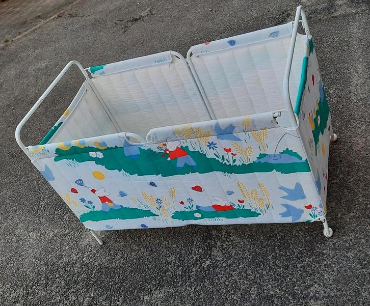 Opvouwbaar baby/kinderbedje, Kinderen en Baby's, Kinderkamer | Bedden, Lattenbodem, Ophalen