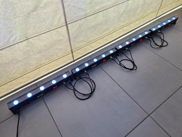 Set 4x ADJ Vbar LED bar met kabels lichteffect discolicht beschikbaar voor biedingen