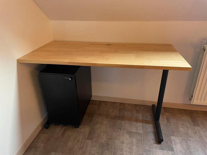 Bureau + voetstuk + stoel, Huis en Inrichting, Bureaus, Nieuw, Bureau, Ophalen