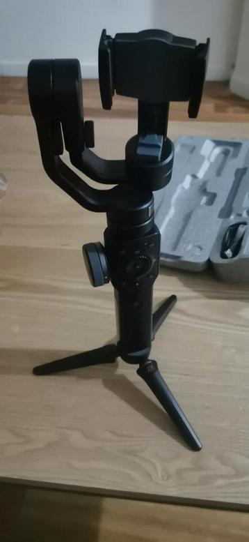 Zhiyun smooth 4  beschikbaar voor biedingen