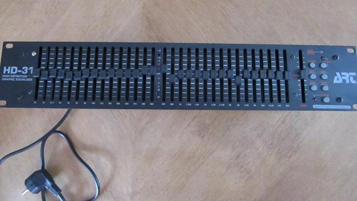 ART HB-31 equalizer model 350, Muziek en Instrumenten, Versterkers | Keyboard, Monitor en PA, Zo goed als nieuw, Overige typen