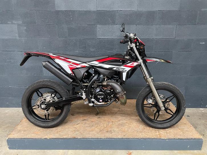 Beta RR 50 Motard 2023 Zwart, 12.844km nette staat AM6 50cc, Fietsen en Brommers, Brommers | Overige merken, Gebruikt, Klasse B (45 km/u)