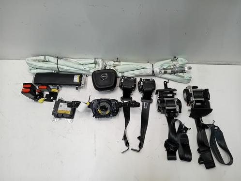 AIRBAG SET MET DASHBOARD Volvo XC40 (XZ) (01-2017/12-2022), Auto-onderdelen, Overige Auto-onderdelen, Volvo, Gebruikt