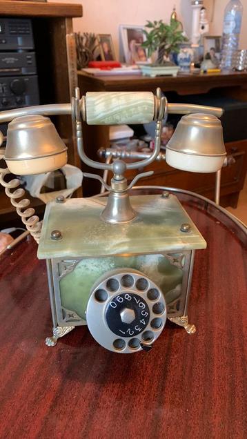 vieux téléphone en marbre onyx vintage