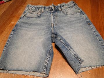 NIEUWE meisjes jeans short maat 128 beschikbaar voor biedingen