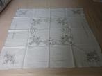 Geborduurd Tafelkleed met Bloemmotief, Enlèvement ou Envoi, Comme neuf, Beige, Nappe ou Toile cirée