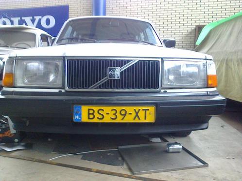 volvo 245 diesel 1986 lichte vracht., Auto's, Oldtimers, Bedrijf, Trekhaak, Volvo, Diesel, Break, 5 deurs, Handgeschakeld, Wit