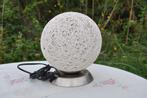 lampe design boule tressée pied chromé, Antiquités & Art, Enlèvement ou Envoi