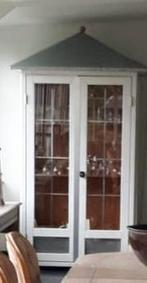 Mooie kast met glazen deuren, Huis en Inrichting, Kasten | Vitrinekasten, Ophalen, Zo goed als nieuw, Metaal