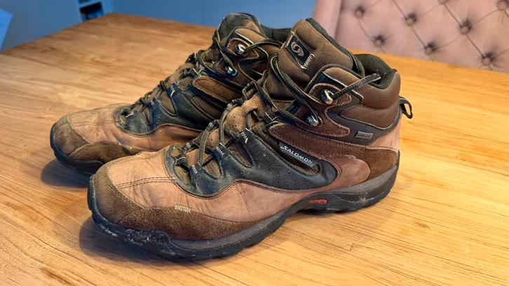 Chaussures de randonnée Salomon taille 46 rarement utilisées, Sports & Fitness, Alpinisme & Randonnée, Comme neuf, Chaussures