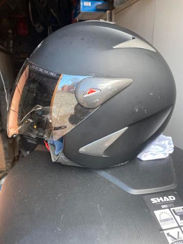 Helm maat L beschikbaar voor biedingen
