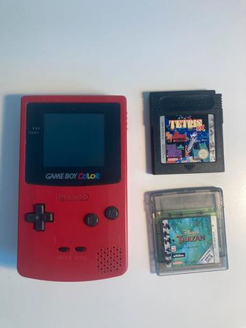Rode Gameboy Color Nintendo met games beschikbaar voor biedingen