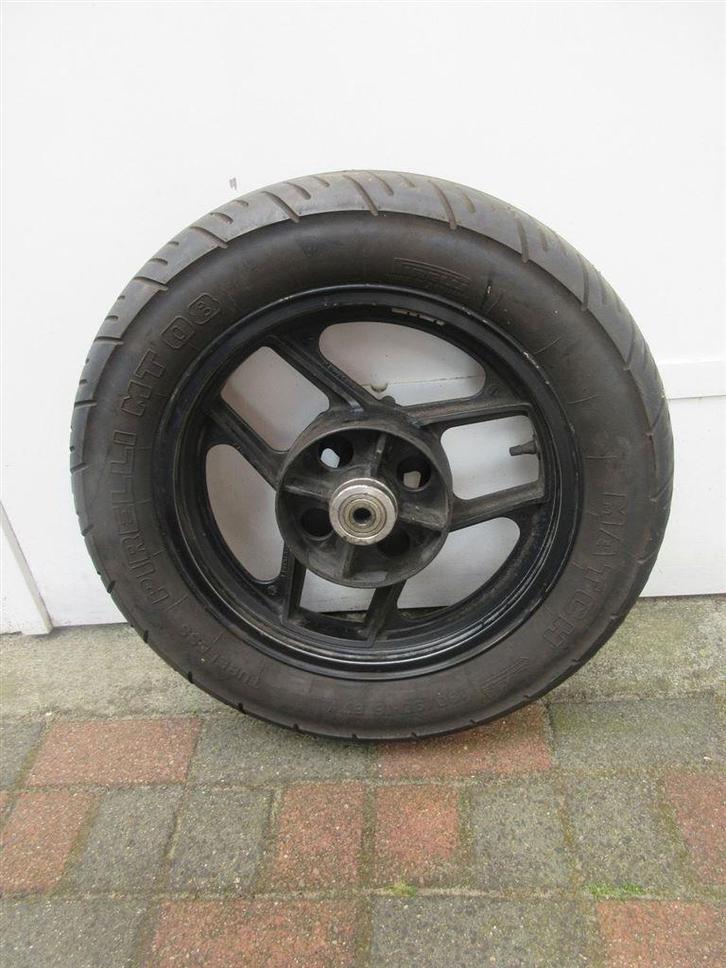 Kawasaki GPX600R achterwiel achtervelg GPX 600 R achter velg, Motoren, Onderdelen | Kawasaki, Gebruikt, Ophalen of Verzenden