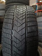 235/45/18 235+45+18 235/45R18 M+S Pirelli, Ophalen, Zo goed als nieuw