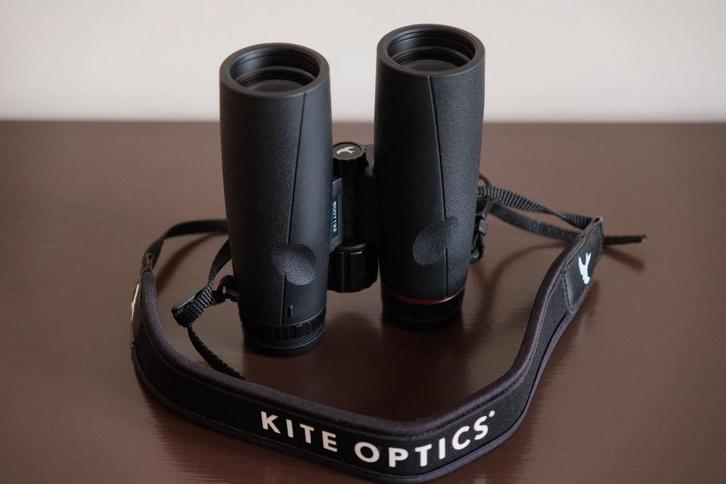 Kite Ursus 10x42, Audio, Tv en Foto, Optische apparatuur | Verrekijkers, Zo goed als nieuw, Dakkant (recht), 8 tot 12x, Met hoes of tas