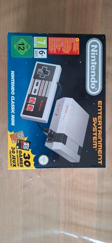 Originele mini nintendo nieuw in doos, Games en Spelcomputers, Ophalen of Verzenden, Zo goed als nieuw, Met 1 controller, Met games