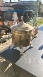 Antieke koperen kolenemmer, Ophalen