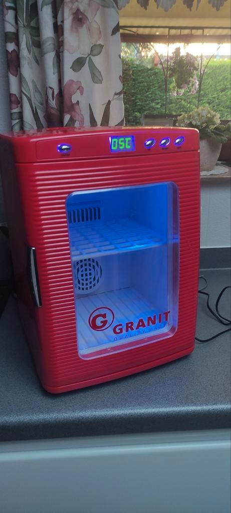 Mini Koelkast met LED verlichting, Elektronische apparatuur, Koelkasten en IJskasten, Zo goed als nieuw, Ophalen