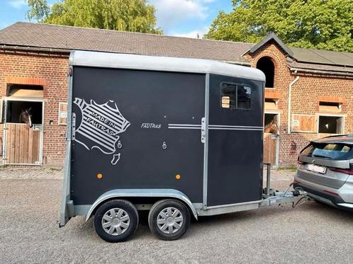 Van FAUTRAS JMS Classic bleu 04/2017, Dieren en Toebehoren, Paarden en Pony's | Trailers en Aanhangwagens, Zo goed als nieuw, 1½-paards trailer