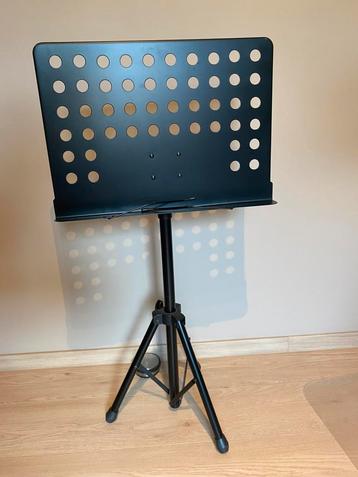 Stagg - orchestra stand De Luxe beschikbaar voor biedingen