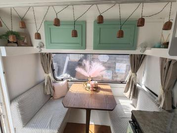 Caravane avec auvent 4 saisons, Home-car, Jusqu'à 4 m, 750 - 1000 kg, Jusqu'à 3