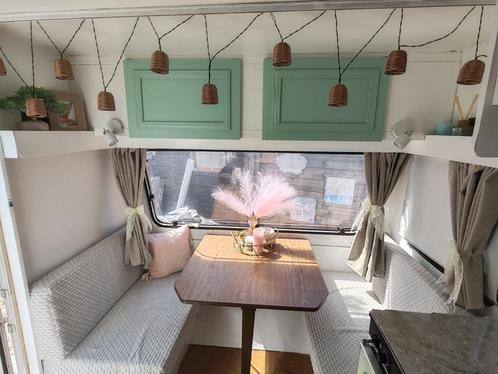 Caravan met 4seizoens voortent, Caravans en Kamperen, Caravans, Particulier, tot en met 3, 750 - 1000 kg, Treinzit, Home-car, tot 4 meter