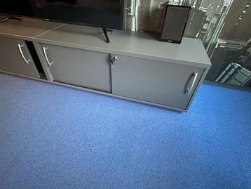 2 Meubles TV beschikbaar voor biedingen