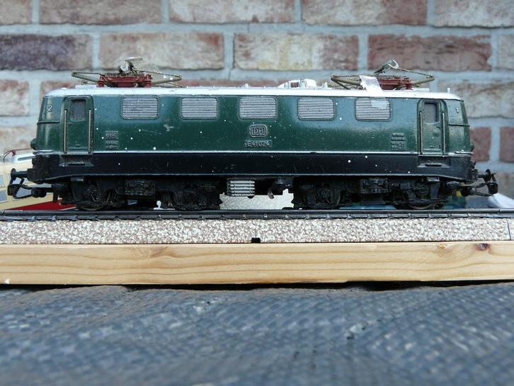 E-loc 3037 en métal vert Märklin de DB, Hobby & Loisirs créatifs, Trains miniatures | HO, Utilisé, Locomotive, Märklin, Analogique