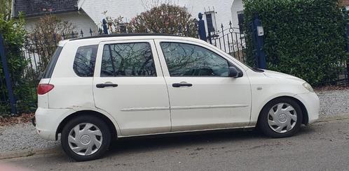 MAZDA 2 -1400 CDVI 5M5SI - 2004, Auto's, Mazda, Particulier, Diesel, Euro 3, Break, 5 deurs, Handgeschakeld, Wit, Grijs, Stof