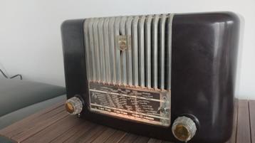 Buizenradio philips beschikbaar voor biedingen