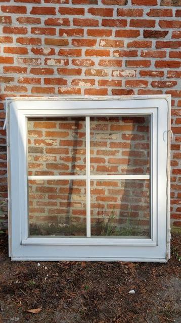 Pvc raam dubbel glas  beschikbaar voor biedingen
