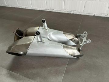 Ducati 899 uitlaat origineel beschikbaar voor biedingen