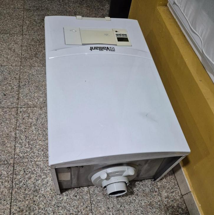 Vaillant ecoTEC pro VCW 286/5-3 – combiketel + set, Doe-het-zelf en Bouw, Chauffageketels en Boilers, Zo goed als nieuw, Boiler