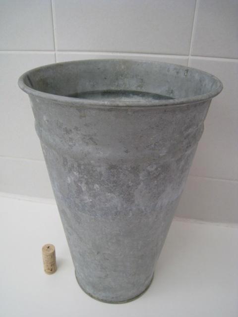 Vaas in grijs materiaal, Huis en Inrichting, Woonaccessoires | Vazen, Ophalen