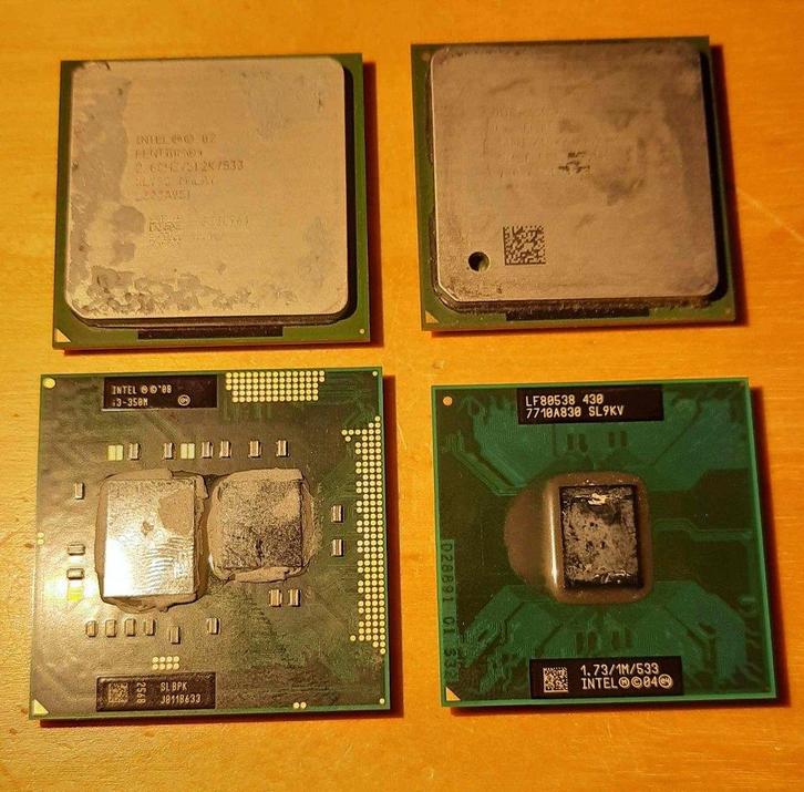 Lot de 4 processeurs Intel, Informatique & Logiciels, Processeurs, Utilisé, 2-core, 2 à 3 Ghz, Enlèvement ou Envoi