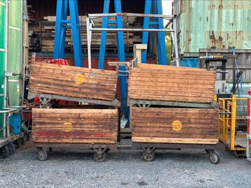 Industriële karren beschikbaar voor biedingen