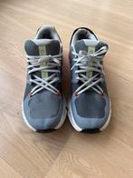 ON sportschoenen, Ophalen, Zo goed als nieuw, Sportschoenen