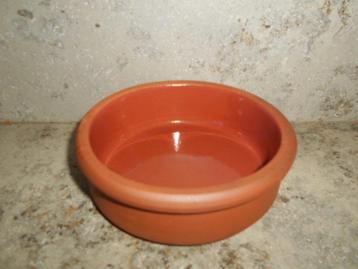 Terracotta schaaltje beschikbaar voor biedingen
