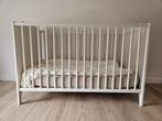 Wit babybedje - in goede staat, Kinderen en Baby's, Ophalen, Zo goed als nieuw
