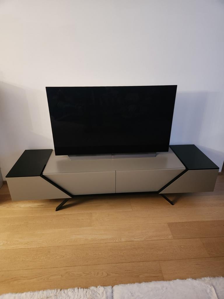 Prachtige Roche Bobois TV-unit – Design René Hoffmans (Als N, Maison & Meubles, Armoires | Dressoirs, Enlèvement