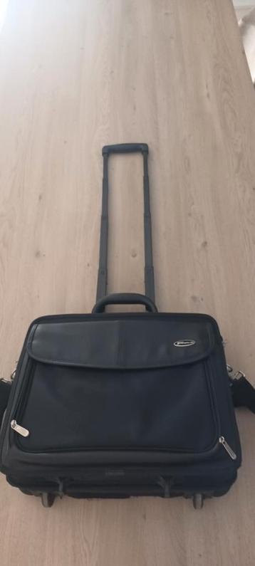 Laptop trolley beschikbaar voor biedingen