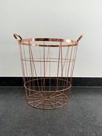 Grote ijzeren rosékleurige opbergmand, Huis en Inrichting, Woonaccessoires | Schalen en Manden, Ophalen