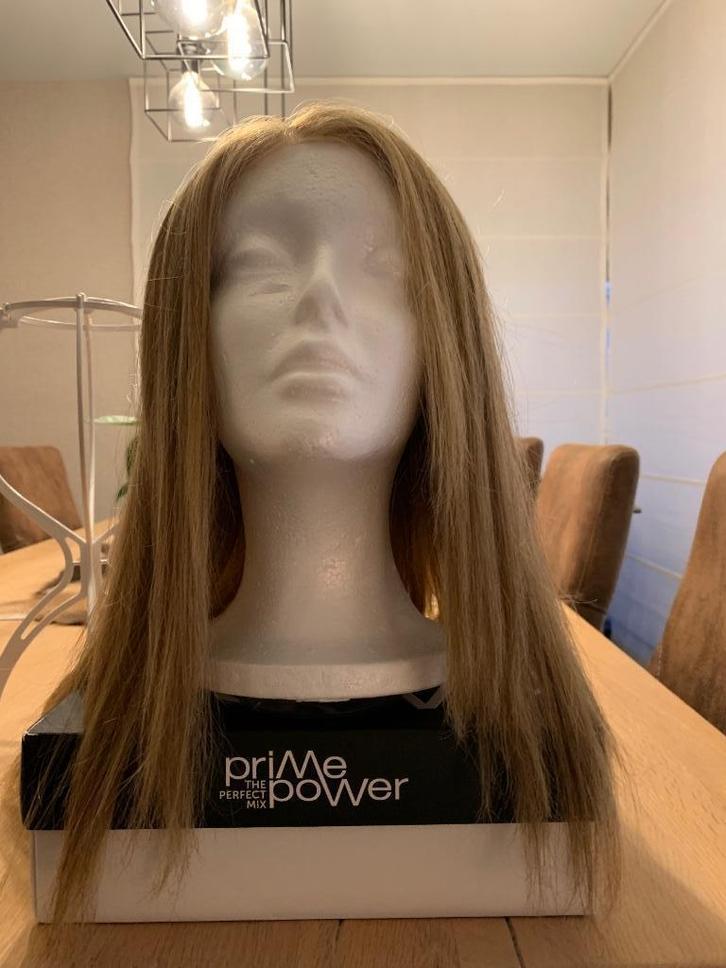 Pruik, mix van echt en synthetisch haar, Handtassen en Accessoires, Uiterlijk | Haarverzorging, Gebruikt, Pruik of Haarverlenging