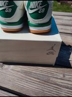 Air Jordan 4 retro SB pine green  size 44, Ophalen of Verzenden, Nieuw