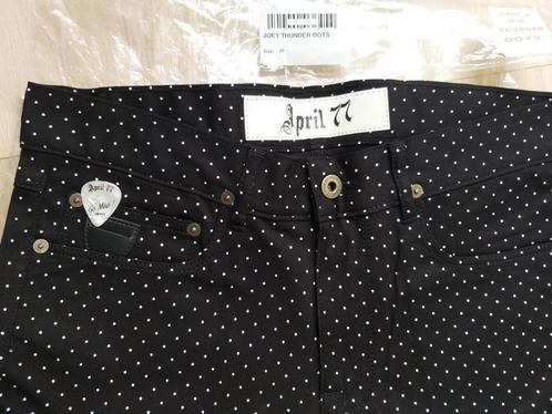 Nieuwe jeans: APRIL77-model JOEY Thunder Dots (verzamelaar), Kleding | Heren, Spijkerbroeken en Jeans, Nieuw, Overige jeansmaten