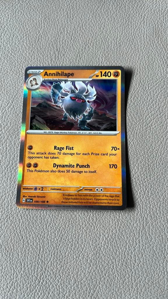 Annihilape 109/198, Hobby en Vrije tijd, Verzamelkaartspellen | Magic the Gathering, Nieuw, Losse kaart, Foil, Ophalen of Verzenden