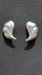 CADEAU-IDEE! Oorbellen met zilveren clip. Nieuwstaat., Ophalen of Verzenden, Zo goed als nieuw, Zilver, Zilver
