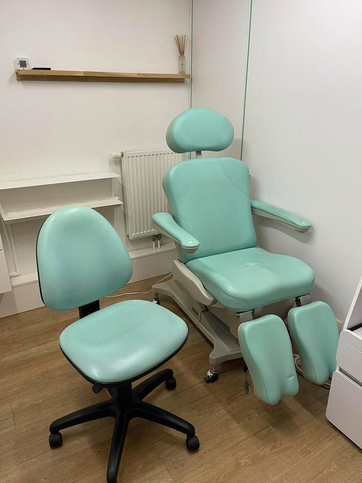 Professionele behandelstoel + werkstoel, beauty salon, Articles professionnels, Aménagement de Bureau & Magasin | Mobilier de bureau & Aménagement